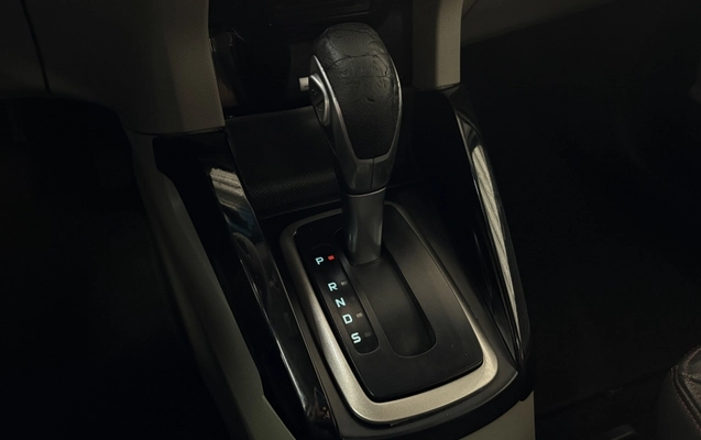 imagem-https://www.socarrao.com.br/sc-vehicle-images-prod/3916815/1789674687167-iIHUNmEQSagmBxBGMSNFPdUE9rnycp3v.jpg