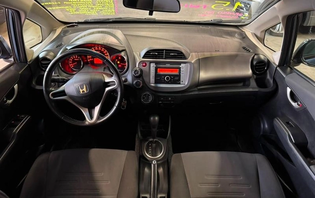 imagem-https://www.socarrao.com.br/sc-vehicle-images-prod/3916882/1789672701656-8290785_11_B_a63c99a1ff.jpeg