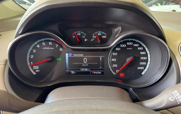 imagem-https://www.socarrao.com.br/sc-vehicle-images-prod/3916948/1789672742087-8466390_12_B_1d5c00db3b.jpeg