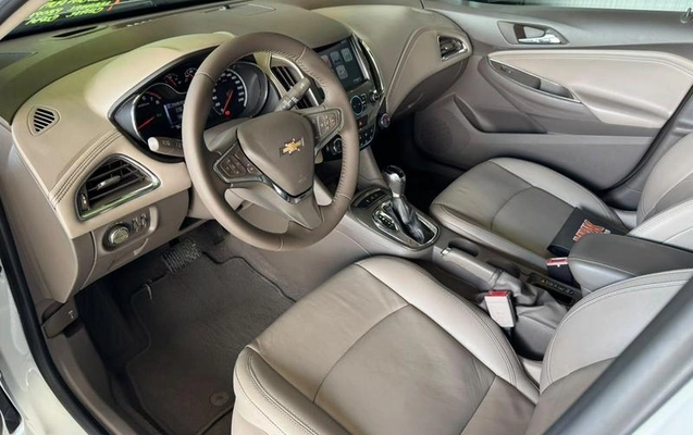 imagem-https://www.socarrao.com.br/sc-vehicle-images-prod/3916948/1789672742087-8466390_4_B_1180ca824d.jpeg