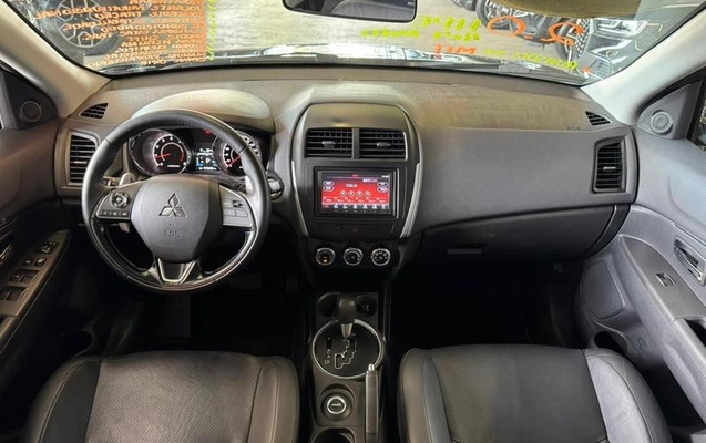 imagem-https://www.socarrao.com.br/sc-vehicle-images-prod/3917065/1789672958859-8379081_11_B_5f6f27f5db.jpeg