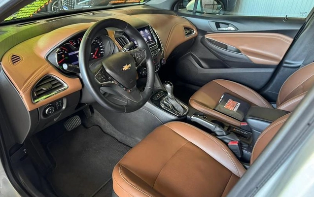 imagem-https://www.socarrao.com.br/sc-vehicle-images-prod/3917072/1789672964582-8383654_5_B_b17aa72aae.jpeg