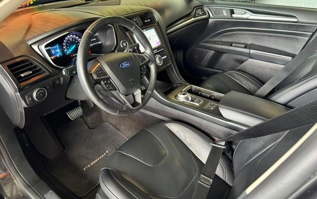 imagem-https://www.socarrao.com.br/sc-vehicle-images-prod/3917087/1789672975711-8290031_7_B_0c79d6a66e.jpeg
