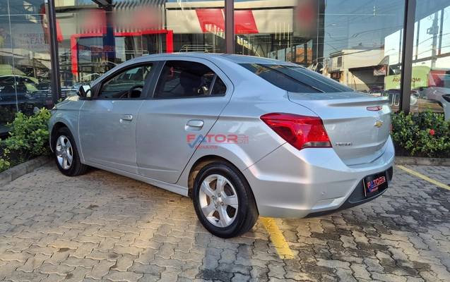 imagem-https://www.socarrao.com.br/sc-vehicle-images-prod/3917104/1789672994905-a2163cb52a7640399584b5260c89552e_1789669982070.jpg