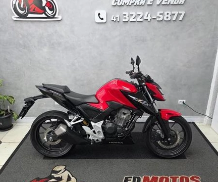 Honda CB 300F Twister Flex 2023 Vermelho — foto 1 de 3