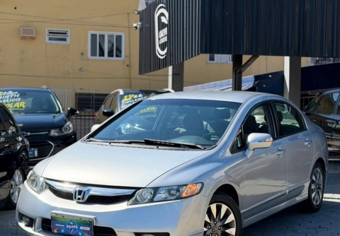 Honda Civic 2011 Prata — foto 1 de 3