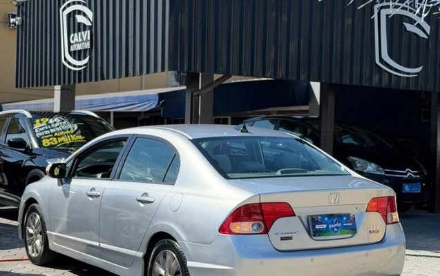 imagem-https://www.socarrao.com.br/sc-vehicle-images-prod/3917123/1789673146906-69416aac3a98ce105.jpeg