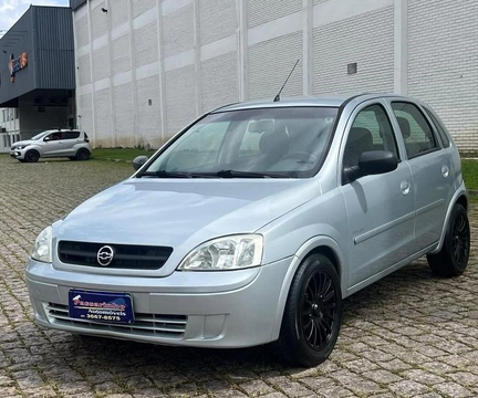 Chevrolet Corsa 2007 Prata — foto 1 de 3