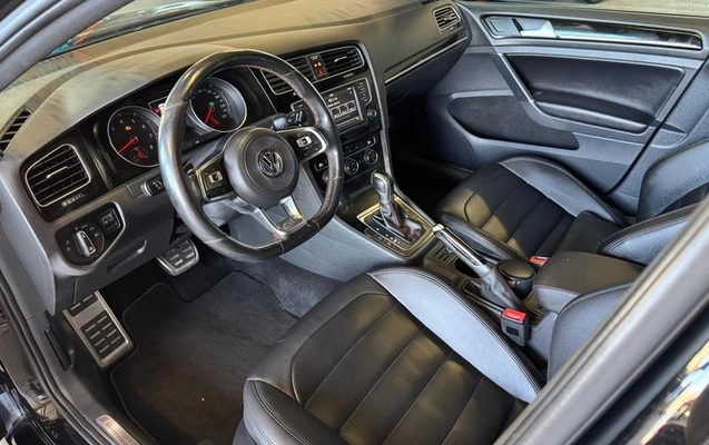 imagem-https://www.socarrao.com.br/sc-vehicle-images-prod/3917168/1789673288892-7913465_11_B_f850701552.jpeg