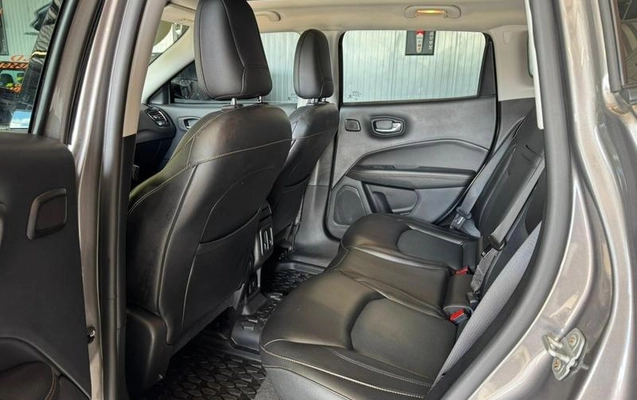 imagem-https://www.socarrao.com.br/sc-vehicle-images-prod/3917220/1789673324537-8443531_9_B_6fa99e4cab.jpeg