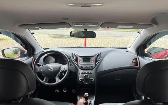 imagem-https://www.socarrao.com.br/sc-vehicle-images-prod/3917258/1789673354160-8406360_8_B_4bcd8e5e48.jpeg