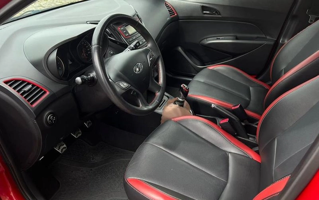 imagem-https://www.socarrao.com.br/sc-vehicle-images-prod/3917258/1789673354168-8406360_8_B_6d484830fe.jpeg