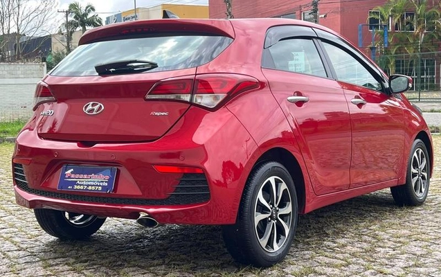 imagem-https://www.socarrao.com.br/sc-vehicle-images-prod/3917258/1789673354170-8406360_15_B_814a433a57.jpeg