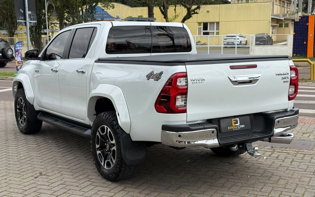 imagem-https://www.socarrao.com.br/sc-vehicle-images-prod/3917279/1789673436067-1_042857.jpg