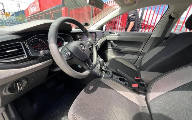 imagem-https://www.socarrao.com.br/sc-vehicle-images-prod/3917356/1789673673853-8486061_14_B_d9484f82aa.jpeg
