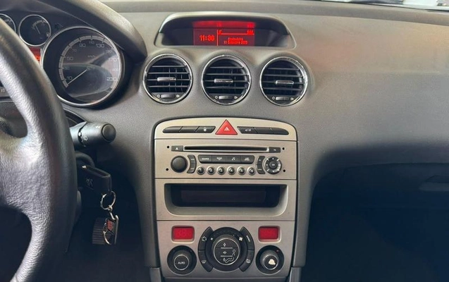 imagem-https://www.socarrao.com.br/sc-vehicle-images-prod/3917415/1789673715218-8384560_5_B_74e4b97a49.jpeg