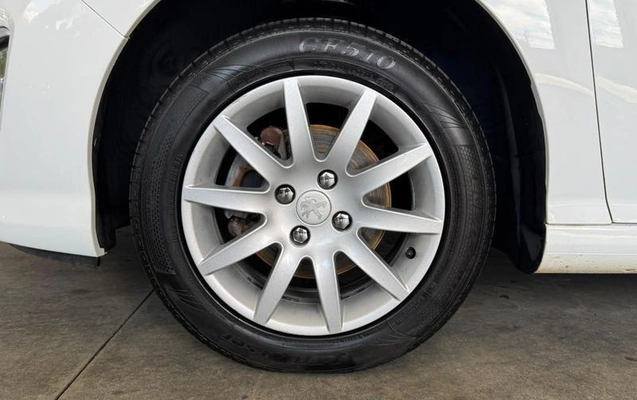 imagem-https://www.socarrao.com.br/sc-vehicle-images-prod/3917415/1789673715219-8384560_0_B_aa3b5434a3.jpeg