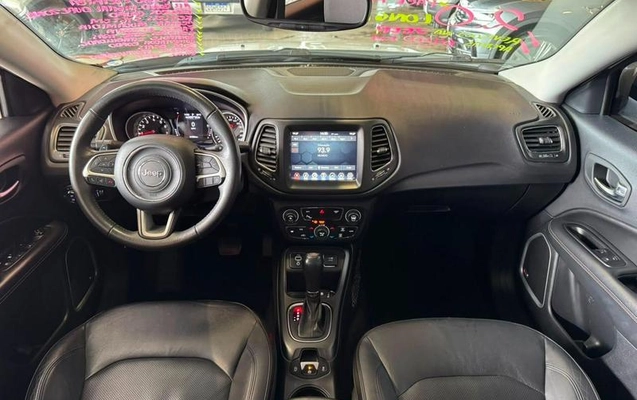 imagem-https://www.socarrao.com.br/sc-vehicle-images-prod/3917432/1789673727539-8351690_10_B_7ff8cb88b9.jpeg