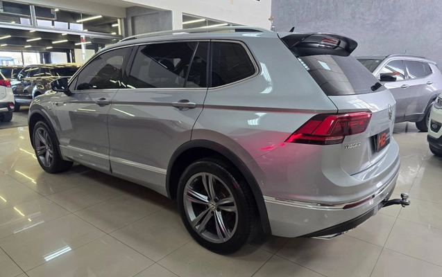imagem-https://www.socarrao.com.br/sc-vehicle-images-prod/3917463/1789673907896-Qlje8sAuJgWjBtMizsAEgX8TiAT9NDhK.jpg
