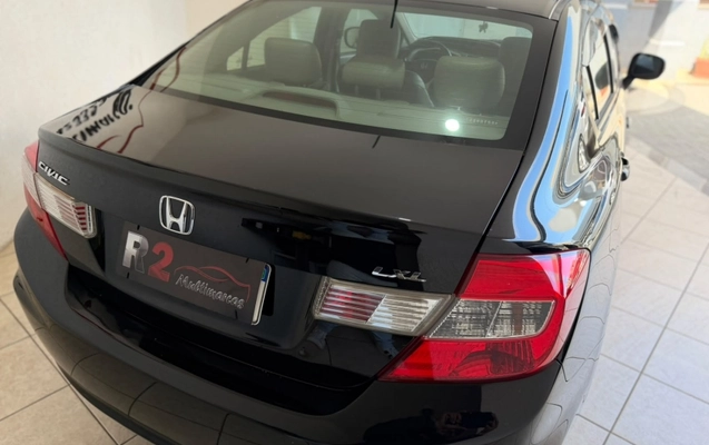 imagem-https://www.socarrao.com.br/sc-vehicle-images-prod/3917486/1789674030053-pNPRluWQIWEXZTJtyIjMdBvTBX1rM6Kc.jpg