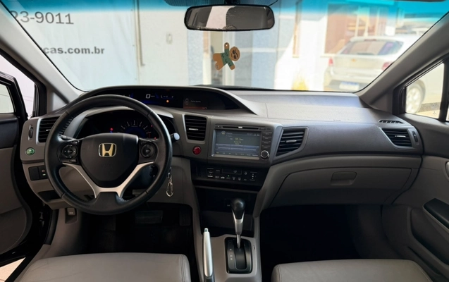 imagem-https://www.socarrao.com.br/sc-vehicle-images-prod/3917486/1789674030059-bFsdi8WeixRDW3mmGrrXnwQuTWDLXm7x.jpg
