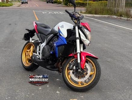Honda CB 1000R/ABS 2013 Branco — foto 1 de 3