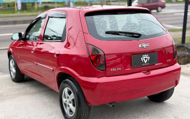 imagem-https://www.socarrao.com.br/sc-vehicle-images-prod/3917563/1789674716213-8460299_9_B_0dacabfef5.jpeg