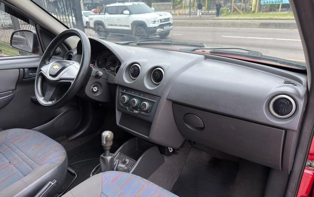 imagem-https://www.socarrao.com.br/sc-vehicle-images-prod/3917563/1789674716223-8460299_7_B_e64ba6044d.jpeg