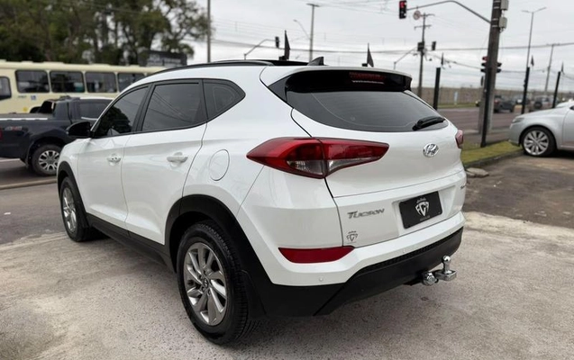 imagem-https://www.socarrao.com.br/sc-vehicle-images-prod/3917626/1789674639931-8478072_16_B_cc44e5ee2c.jpeg