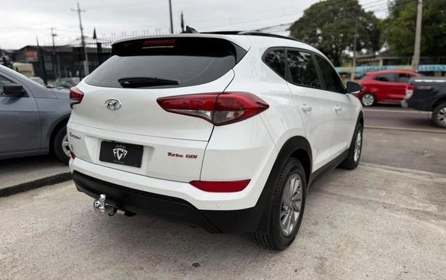 imagem-https://www.socarrao.com.br/sc-vehicle-images-prod/3917626/1789674639933-8478072_19_B_0df4b4f1ad.jpeg