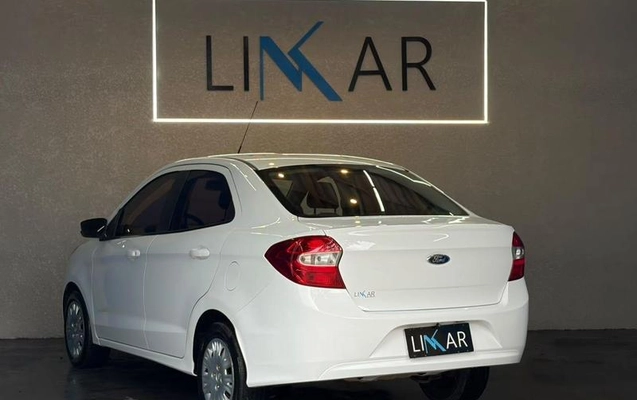 imagem-https://www.socarrao.com.br/sc-vehicle-images-prod/3917633/1789674417054-8380521_11_B_012ac14eab.jpeg