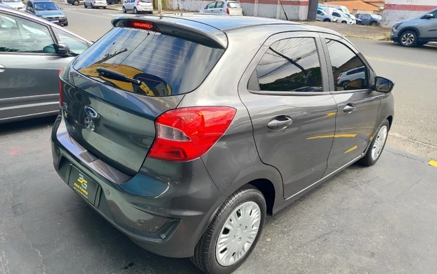 imagem-https://www.socarrao.com.br/sc-vehicle-images-prod/3917685/1789674488247-gb-0d6c66e.jpeg