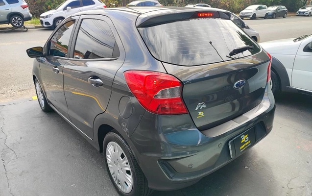 imagem-https://www.socarrao.com.br/sc-vehicle-images-prod/3917685/1789674488248-gb-33797ef.jpeg