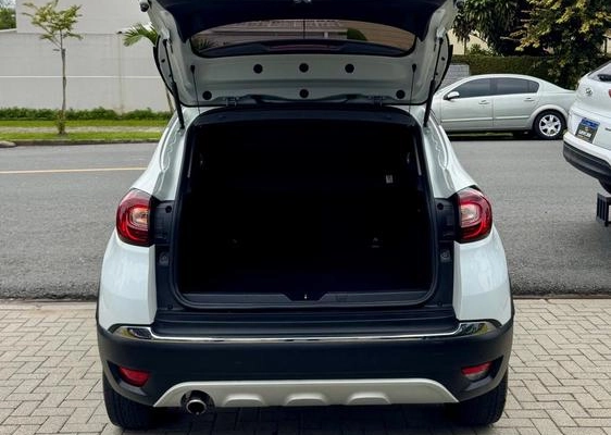 imagem-https://www.socarrao.com.br/sc-vehicle-images-prod/3917693/1789674524856-8448517_6_B_95ae50c2ef.jpeg