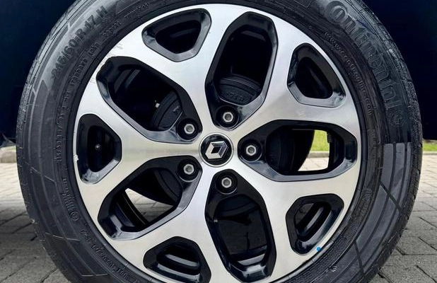 imagem-https://www.socarrao.com.br/sc-vehicle-images-prod/3917693/1789674524863-8448517_10_B_4e8eaef807.jpeg
