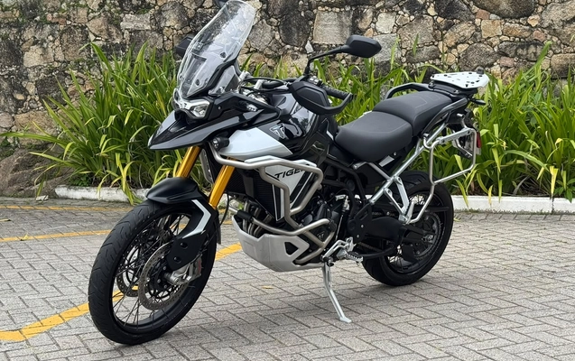 imagem-https://www.socarrao.com.br/sc-vehicle-images-prod/3917850/1789674866731-003_81f2ca1e83662b92b3cc458cf028e14e.jpg