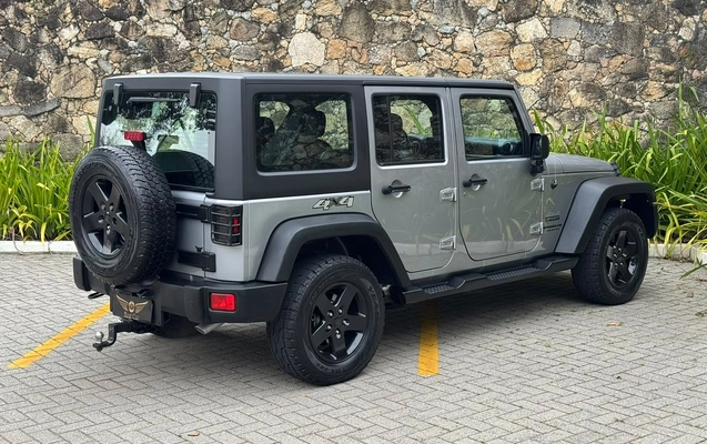 imagem-https://www.socarrao.com.br/sc-vehicle-images-prod/3917890/1789674969089-003_8ba32899097b5e3fbd31efffb171aa14.jpeg