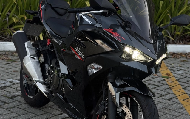 imagem-https://www.socarrao.com.br/sc-vehicle-images-prod/3917990/1789675155868-003_4697d37aa64133a593b983f6862e8050.jpeg