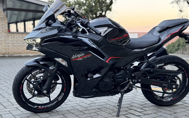 imagem-https://www.socarrao.com.br/sc-vehicle-images-prod/3917990/1789675155888-003_d7008c7fad54886396ead3a7f5e7a626.jpeg