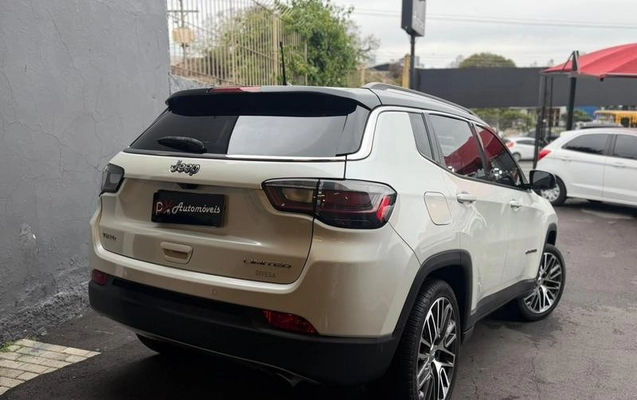 imagem-https://www.socarrao.com.br/sc-vehicle-images-prod/3917992/1789675158915-8487590_4_B_b897614a4e.jpeg