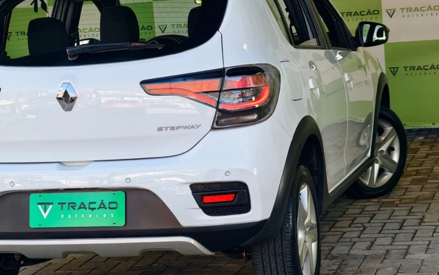 imagem-https://www.socarrao.com.br/sc-vehicle-images-prod/3918005/1789675198135-gb-ed93897.jpeg
