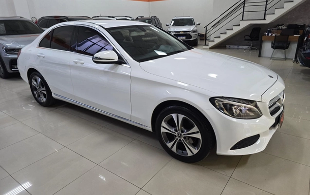 imagem-https://www.socarrao.com.br/sc-vehicle-images-prod/3918038/1789675282805-dQ1EMnign33ehE1zKf8qtFR3o6GzPZom.jpg