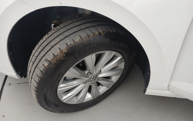 imagem-https://www.socarrao.com.br/sc-vehicle-images-prod/3918169/1789675452730-1_054604.jpg