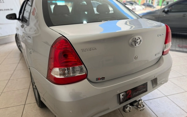 imagem-https://www.socarrao.com.br/sc-vehicle-images-prod/3918192/1789675487083-BSGbmisdGbHqDxwEPsyBMvVcvUcJJUSk.jpg