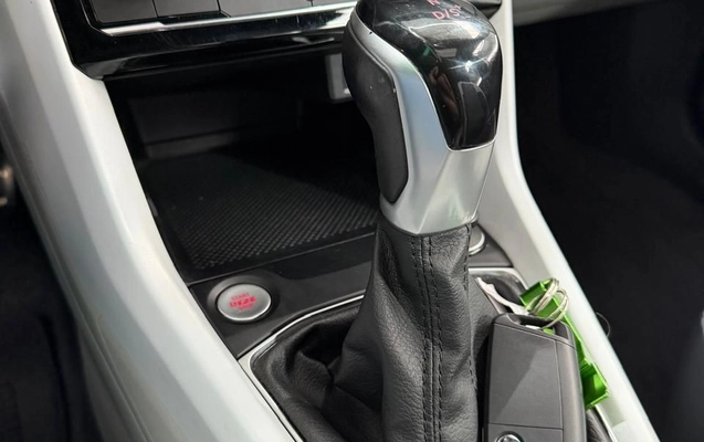 imagem-https://www.socarrao.com.br/sc-vehicle-images-prod/3918377/1789675793155-gb-6368846.jpeg