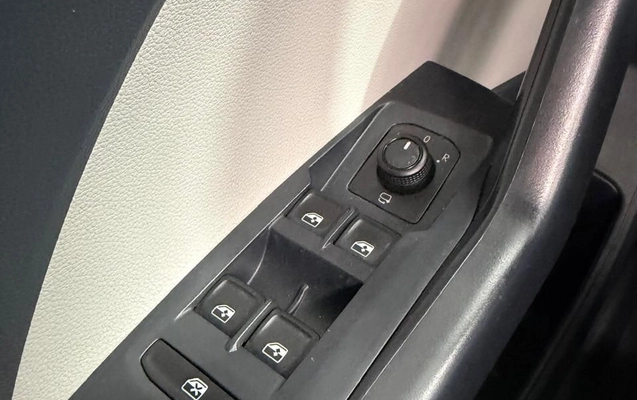imagem-https://www.socarrao.com.br/sc-vehicle-images-prod/3918377/1789675793157-gb-dd70c27.jpeg