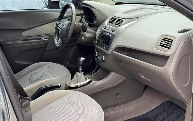 imagem-https://www.socarrao.com.br/sc-vehicle-images-prod/3918378/1789675844713-8488034_9_B_df81d33703.jpeg