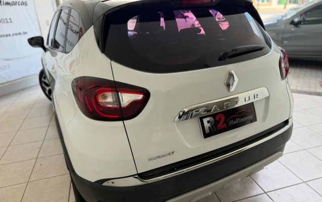 imagem-https://www.socarrao.com.br/sc-vehicle-images-prod/3918411/1789675961930-hUWe0H0N6HUZP5LLXWDLmzDM36m1OBzJ.jpg