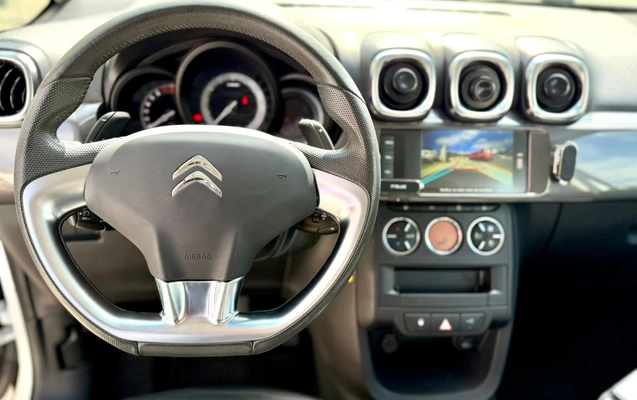 imagem-https://www.socarrao.com.br/sc-vehicle-images-prod/3918413/1789675974898-003_333919624658858267c112eaa1bf1426.jpeg