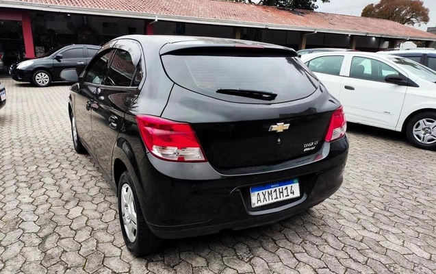 imagem-https://www.socarrao.com.br/sc-vehicle-images-prod/3918562/1789676279063-8487938_15_B_8322d8f6c6.jpeg